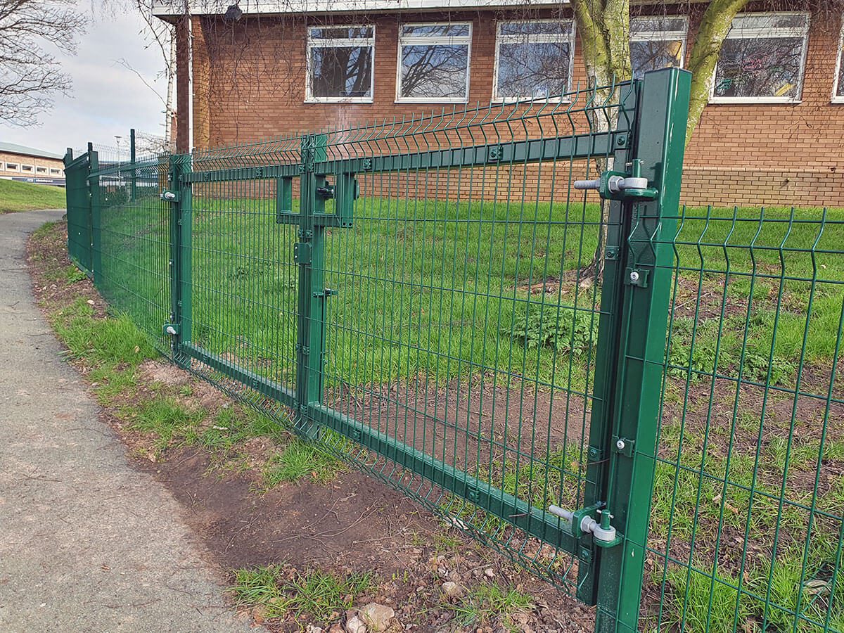 Zaun Axiom Profile Mesh Fencing with V Beam